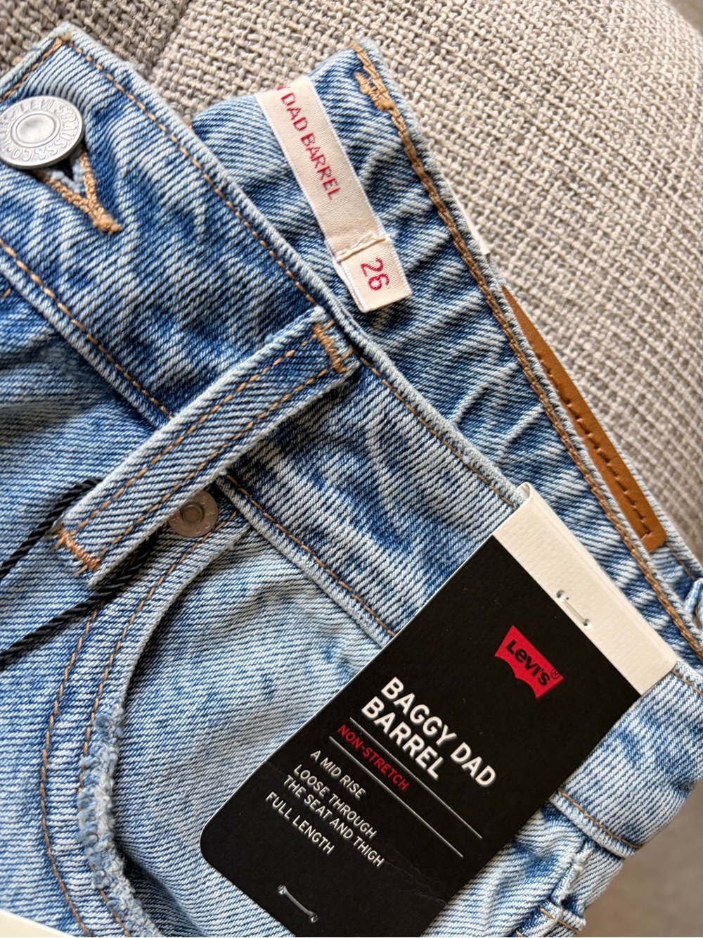 NWT Embellished ( front and back) Levi barrel Jeans - Picture 2 of 5